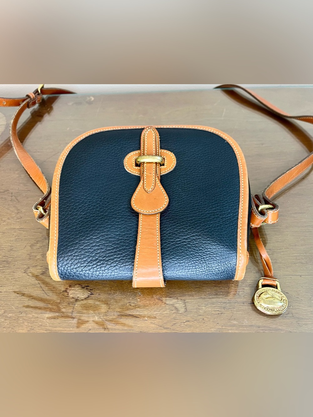Vintage Dooney & Bourke Pebbled Leather Equestrian Crossbody Bag Black/Brown - Picture 16 of 17